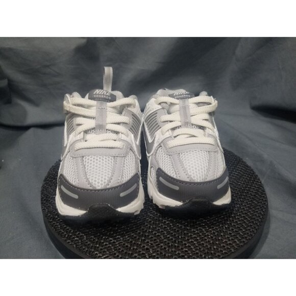 Nike Boys Vomero 5 (TD) Sneakers Mesh Pure Platinum Silver Size 7 NEW IN BOX! - Picture 9 of 11